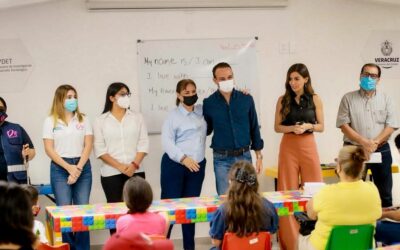 Inaugura JM Unánue y Melina Rivera inicio de cursos gratuitos de inglés, francés y braille en Boca del Río