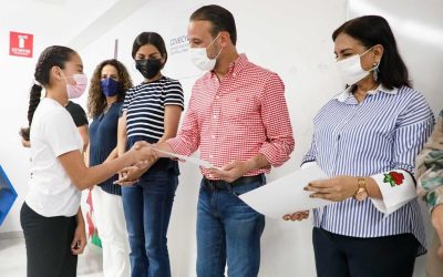 Clausura Alcalde JM Unánue las clases gratuitas de inglés, francés y braille