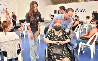 Realiza Alcalde JM Unánue la tercera entrega de aparatos funcionales en Boca del Río