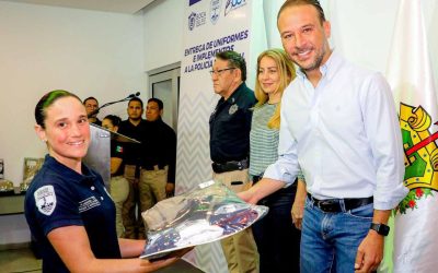 Entrega Alcalde JM Unánue nuevos uniformes a elementos de la Policía Municipal de Boca del Río