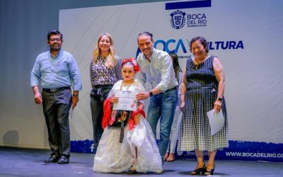 Clausura Alcalde JM Unánue el primer ciclo de talleres culturales en Boca del Río