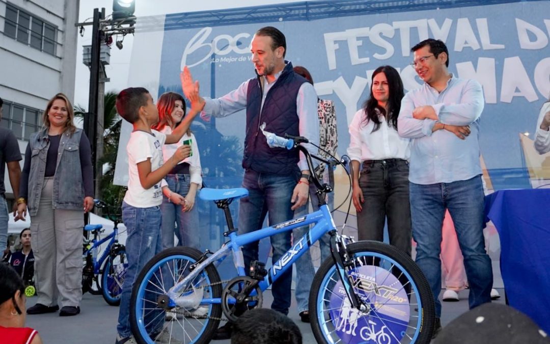 Celebra Alcalde JM Unánue a más de 3 mil niños con Festival de Reyes Magos