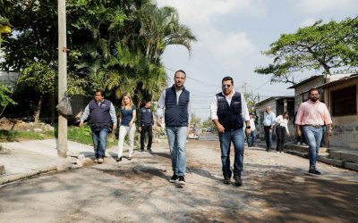 Anuncia Alcalde JM Unánue una obra más en la Carranza; ahora pavimentará la calle 39