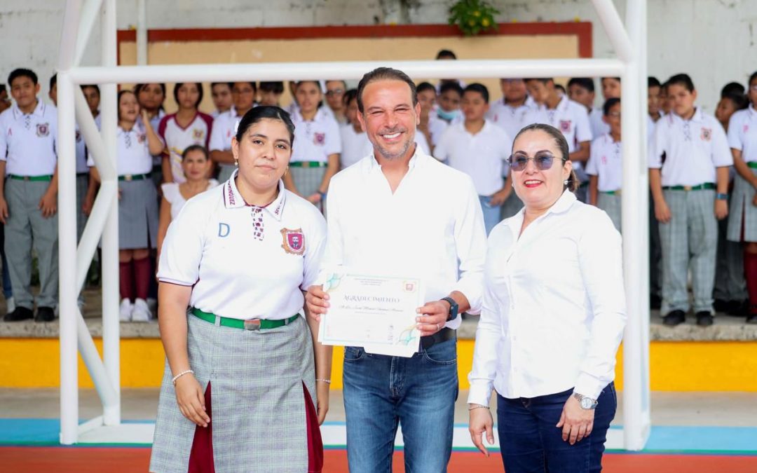 Entrega Alcalde JM Unánue cancha rehabilitada a la Secundaria General 6 Belisario Domínguez